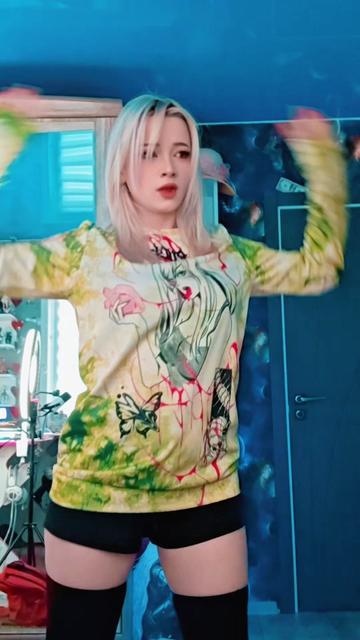 @♥️✨Nellie Myr✨♥️