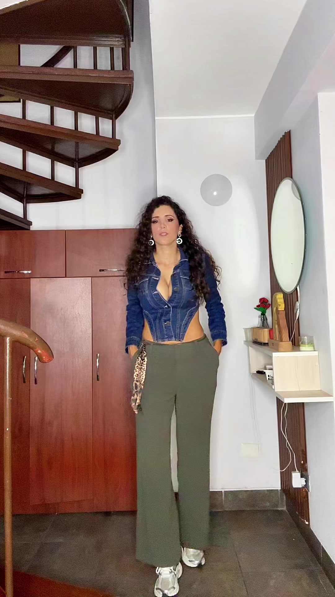 @Frizzia