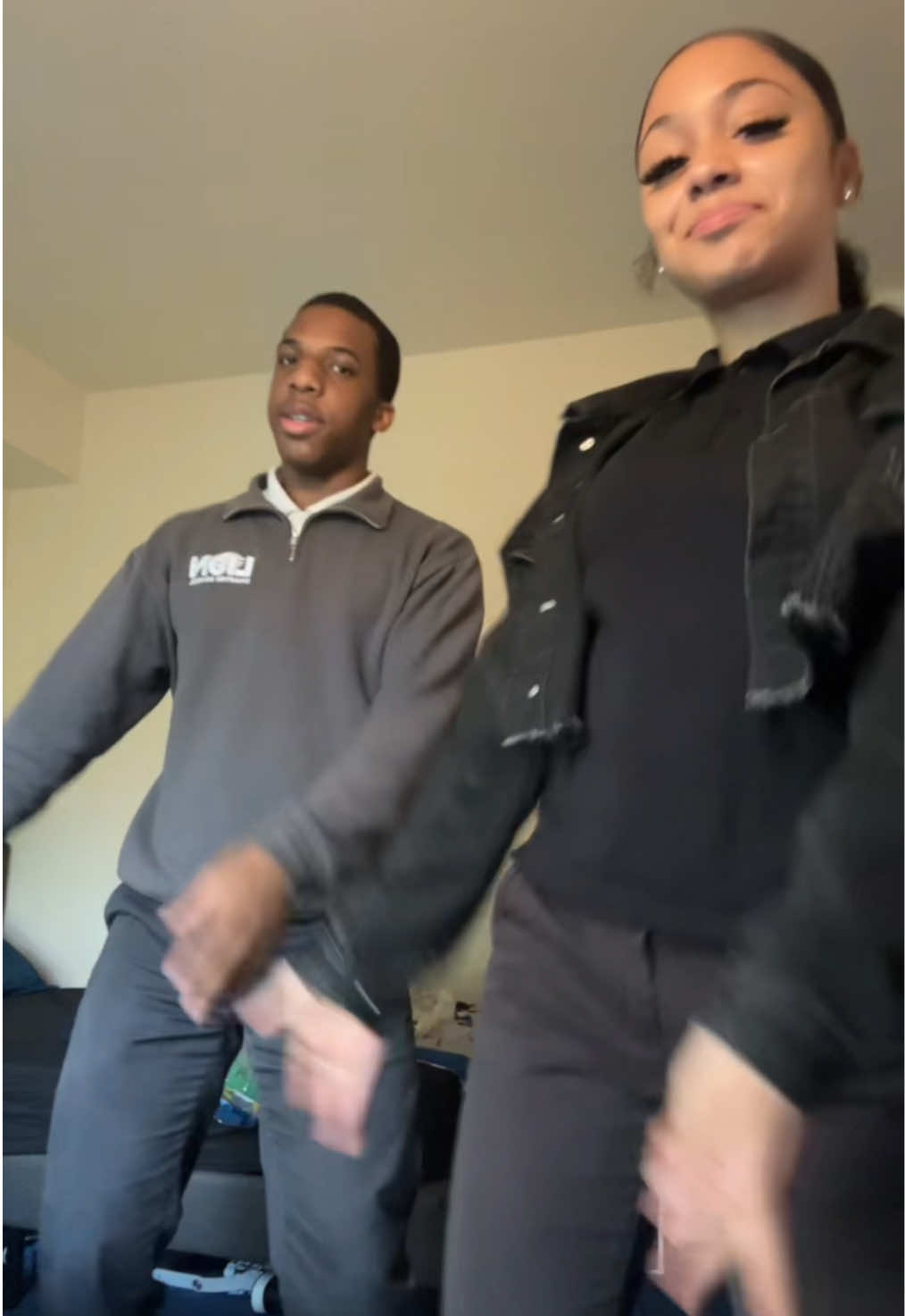 @𝒔𝒐𝒎𝒆 𝒑𝒓𝒆𝒕𝒕𝒚 𝒈𝒊𝒓𝒍