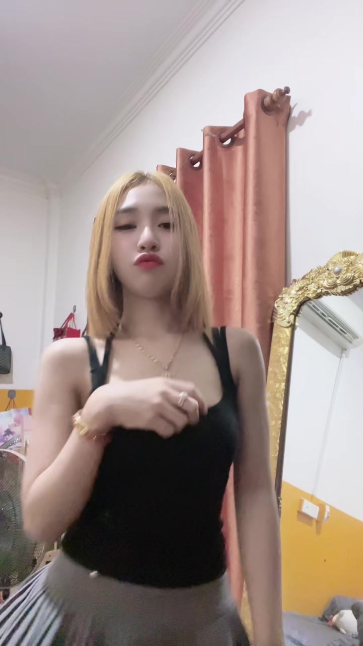 @Tii 🍒