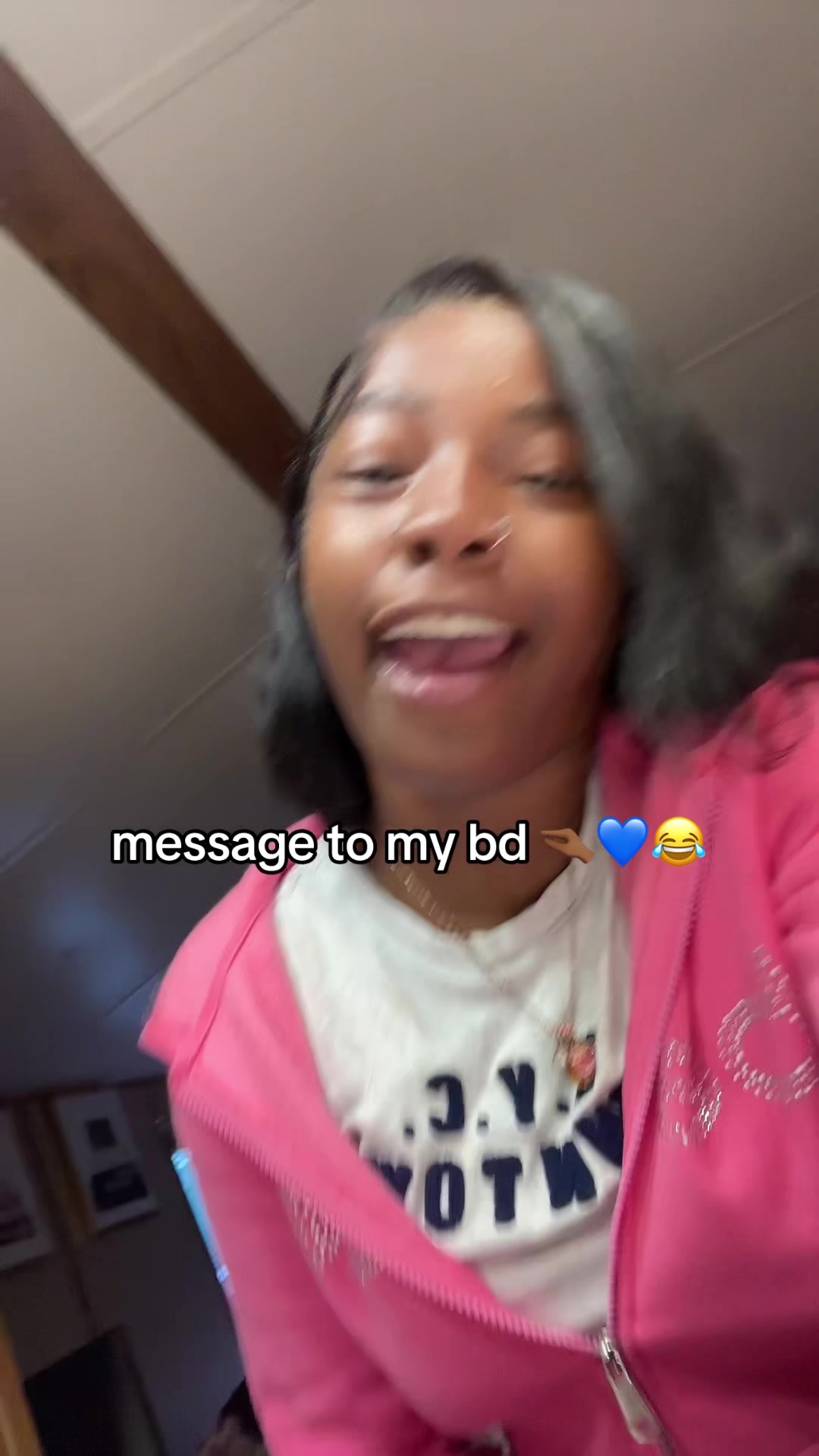 @MAYERAWAXX :)👅