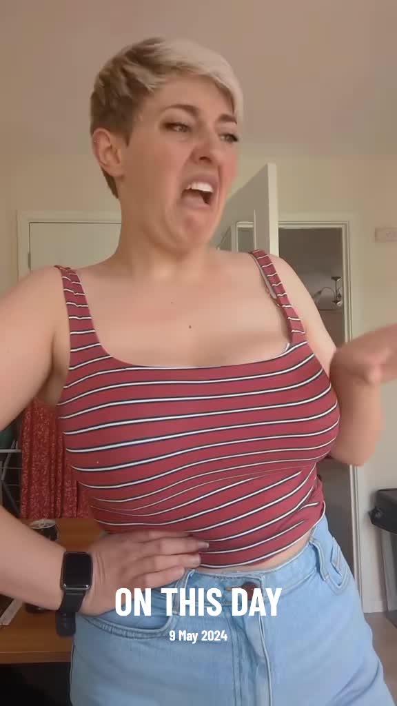 @TheLilPixie 💜