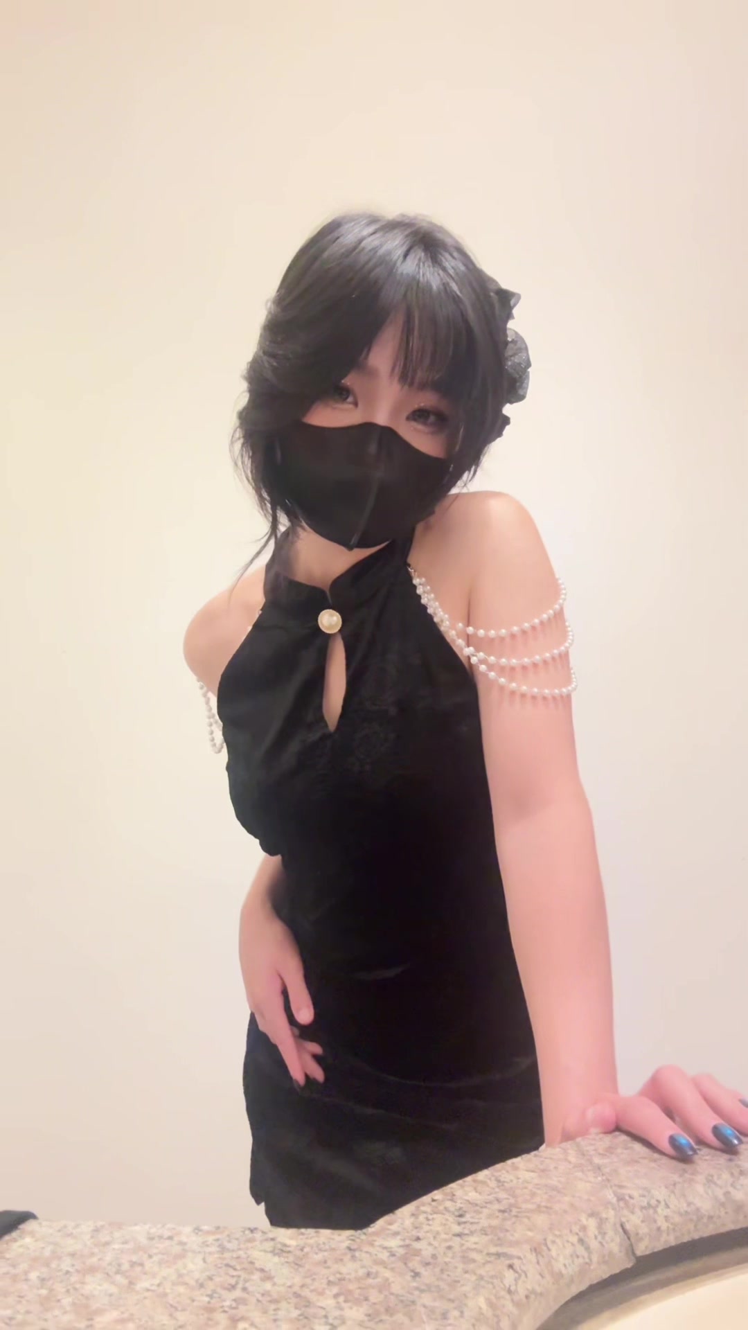 @Kitsunee. 🦊