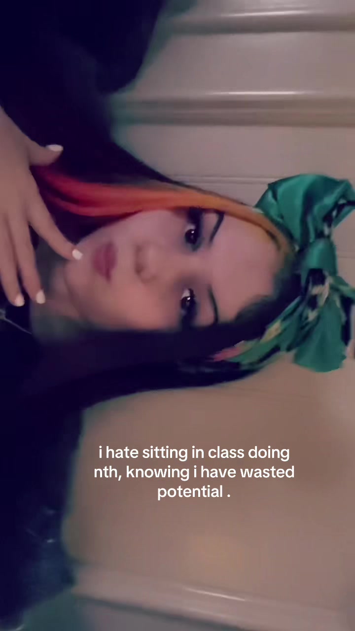 @userꨄ