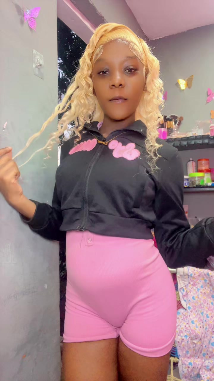 @shaniek_0
