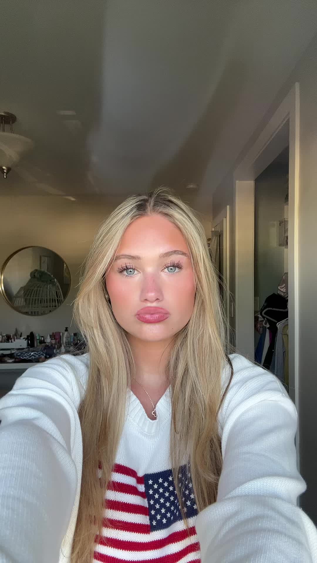 @😝🌊✌️💕🏃&zwj;♀️