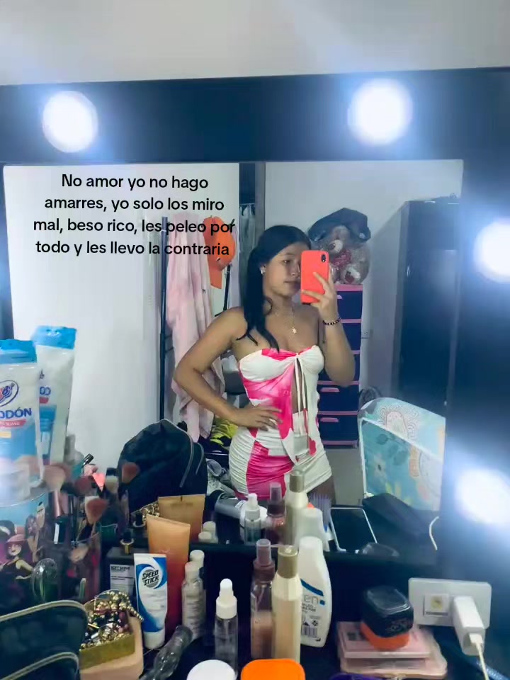 @V A L E N🧚🏽&zwj;♀️