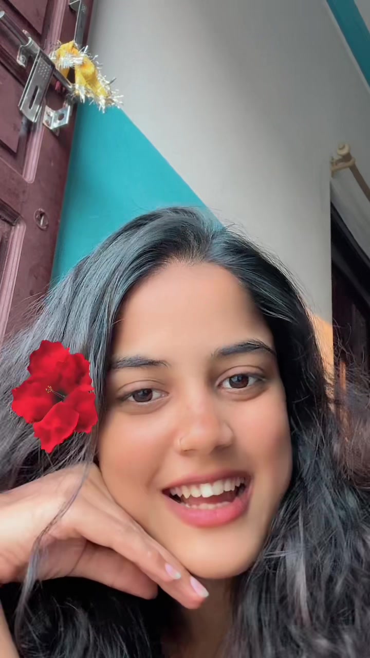 @Khusbu 🌻