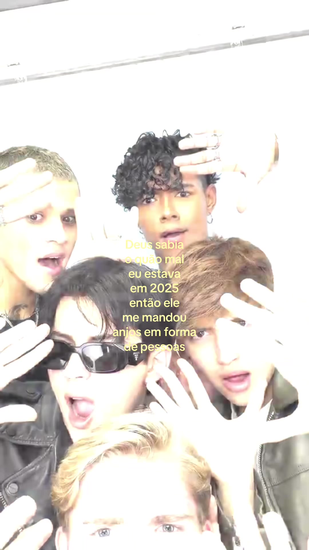 @𝓥&iota;ᥴkᥡ (𝓐le&rsquo;s 𝓖f ౨ৎ)