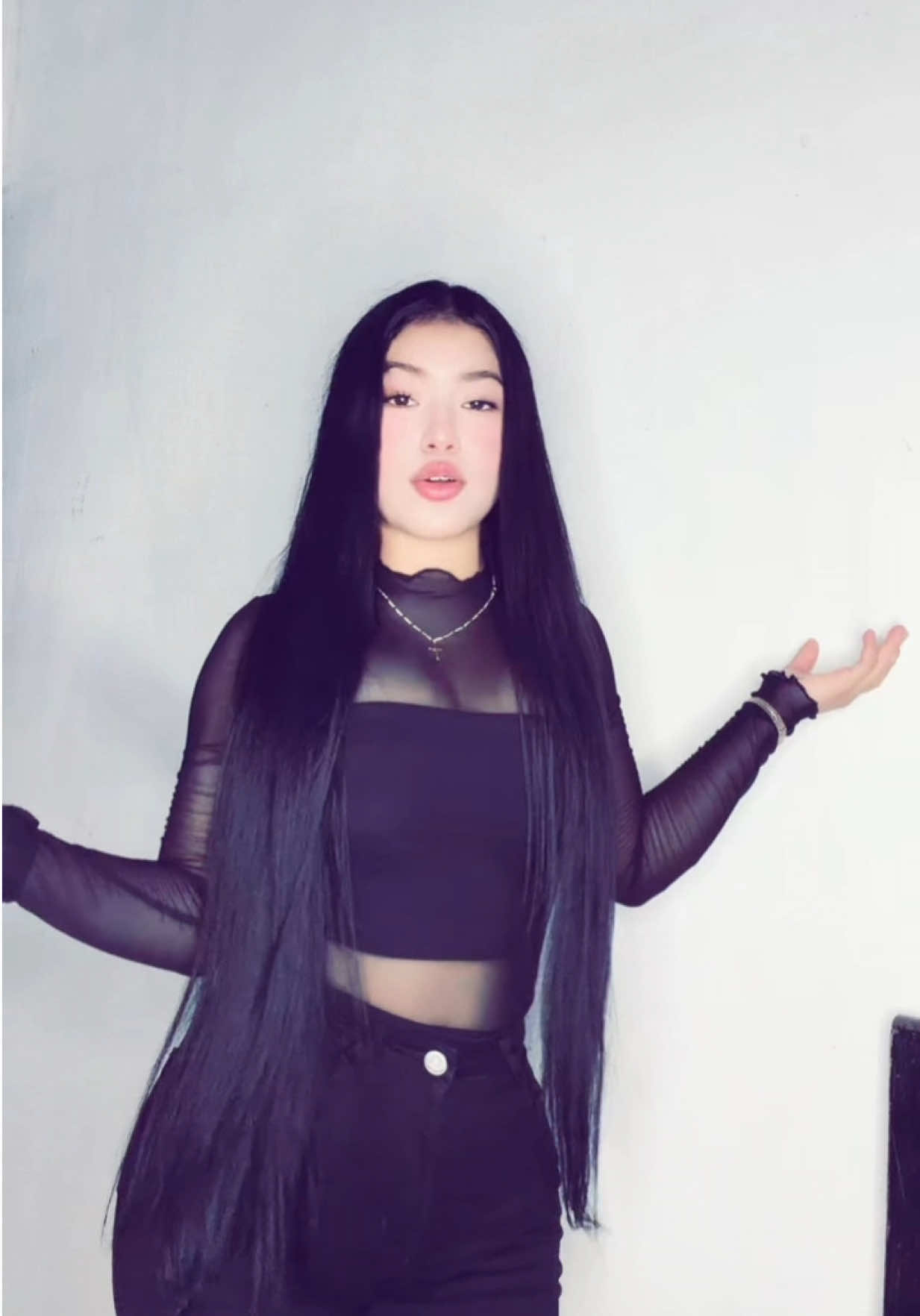 @𝑲 𝗔 𝗥 𝗢 𝒍 🩵
