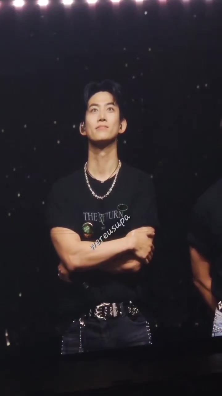 @Junho_onLeeyz