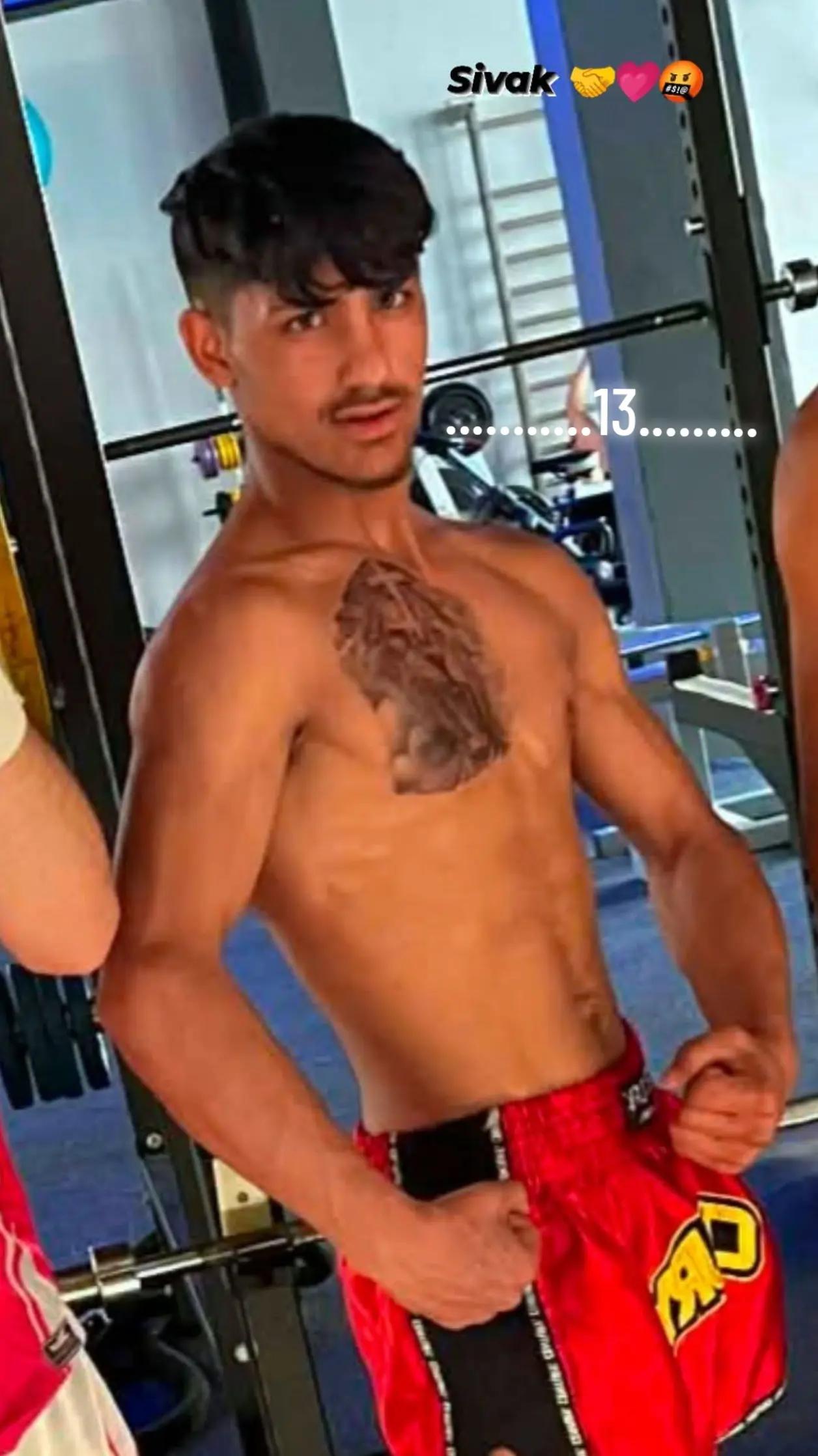 @D nezn&aacute;&scaron;am km 🥊🥊