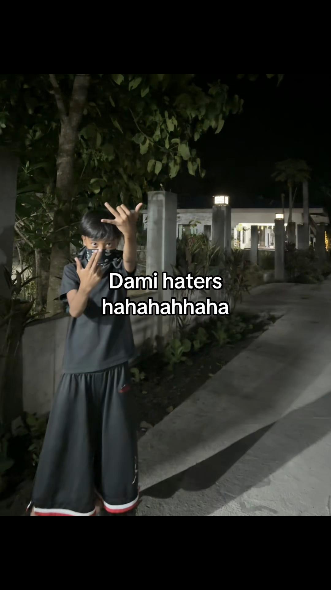 @4E&Oslash;FROMQUEZONPROVINCE