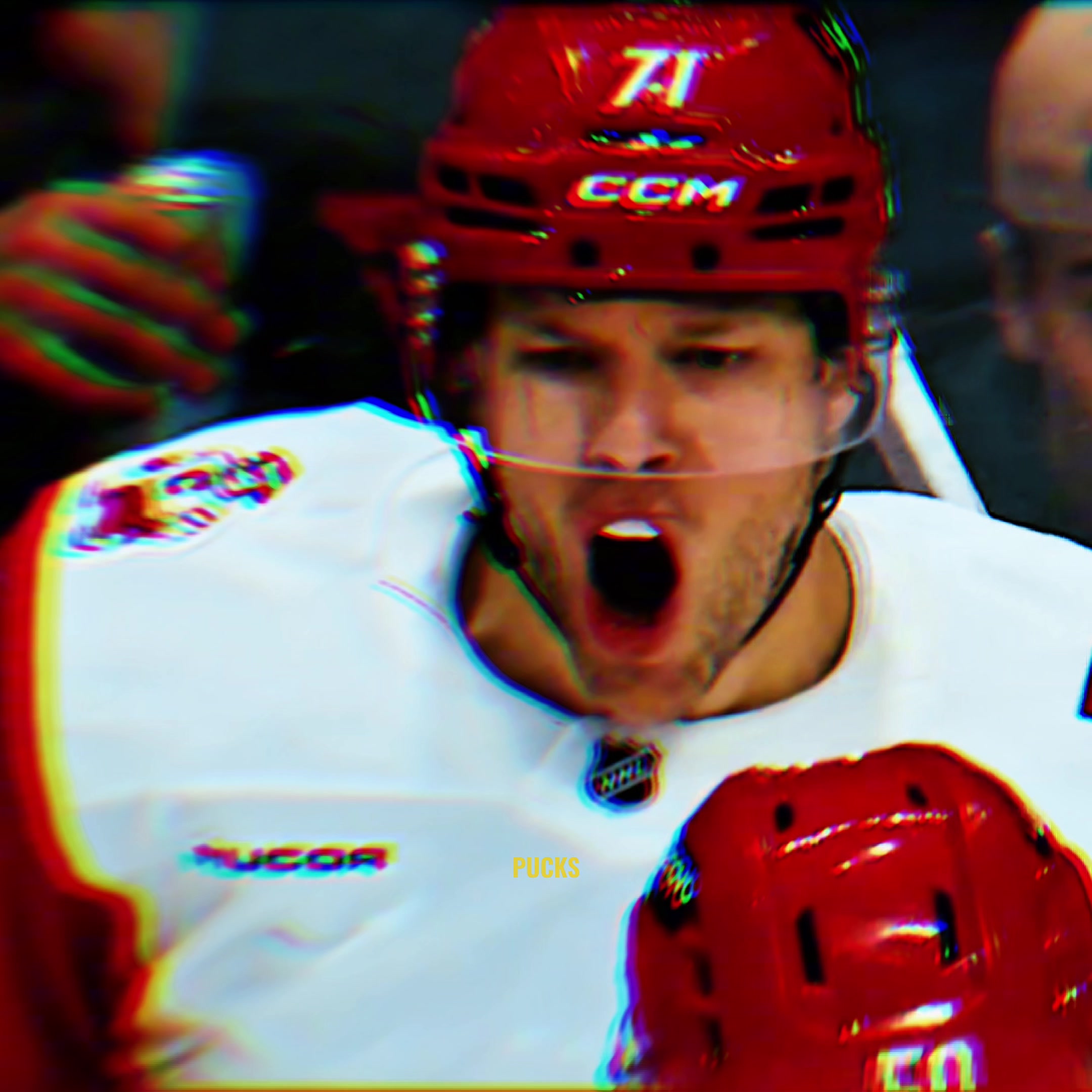 @pucks