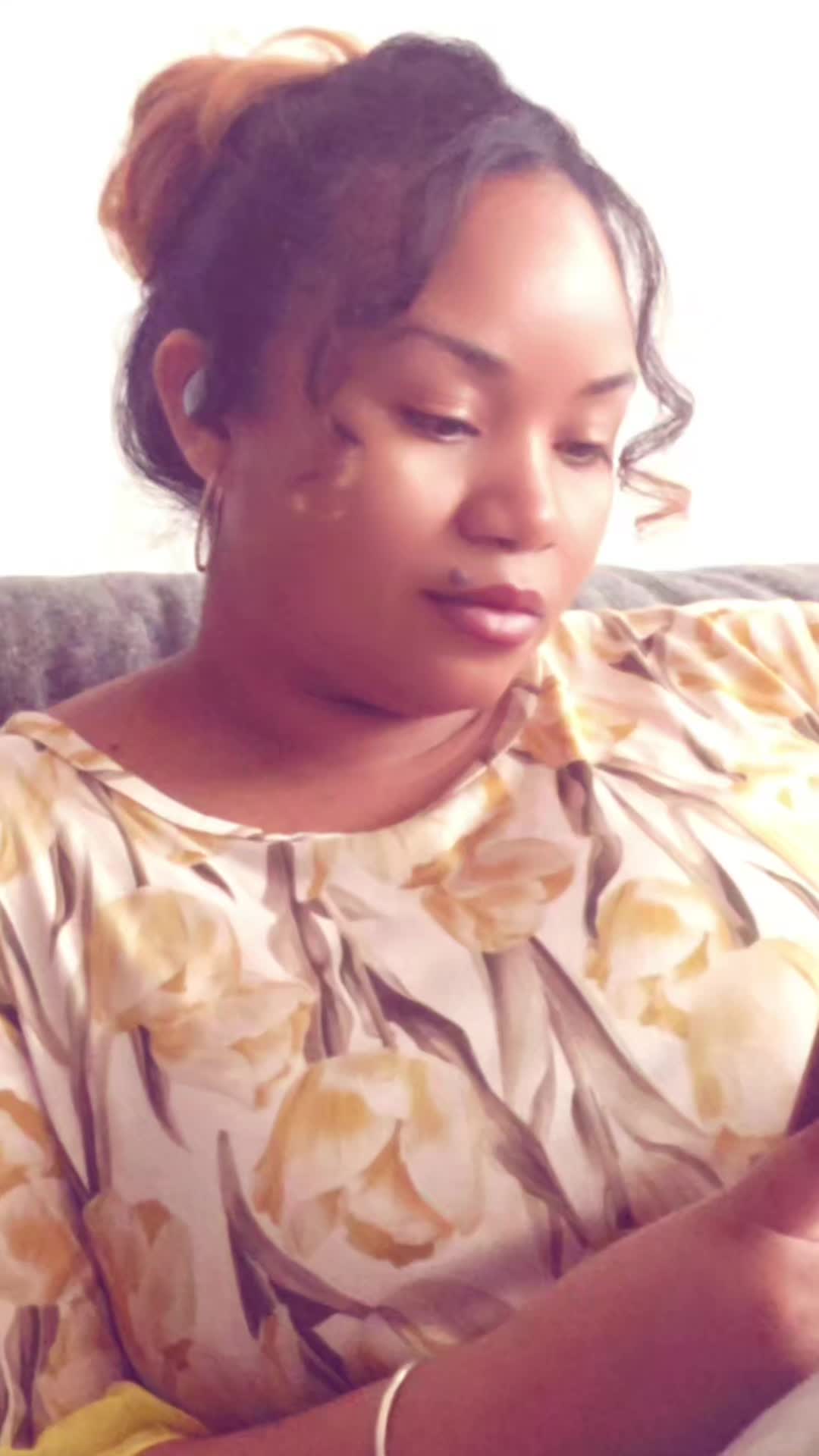@Miahmirella