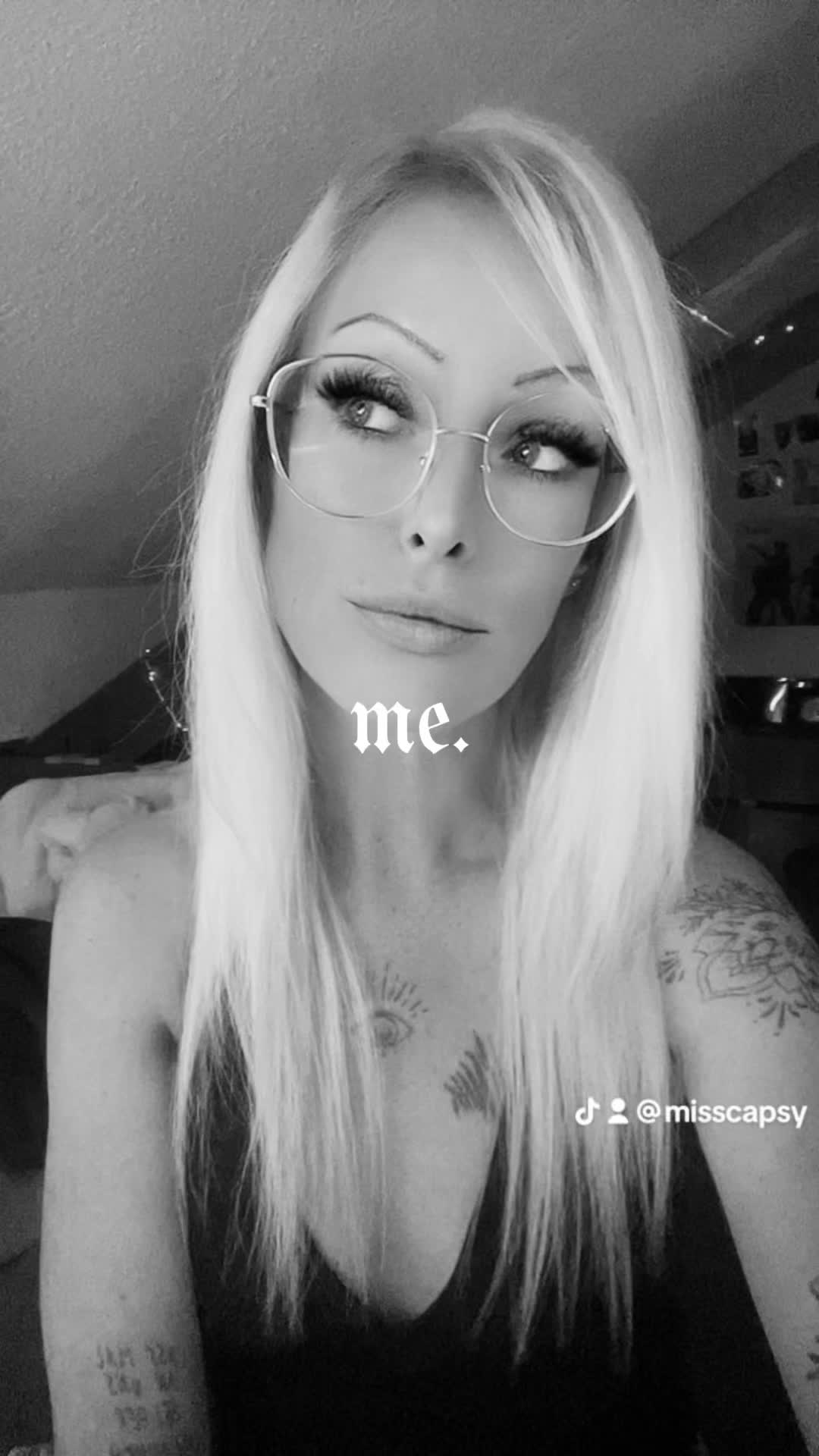 @🧚🏼&zwj;♀️🐺Miss Capsy🐺🧚🏼&zwj;♀️
