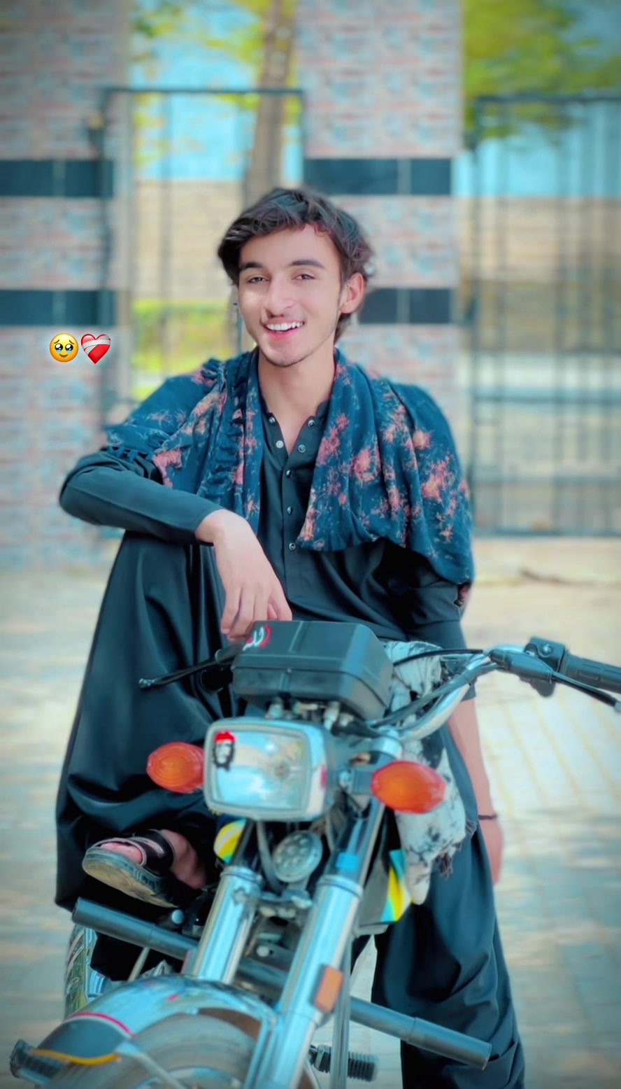 @𝐙𝐚𝐡𝐢𝐝𝐮🫶❤️