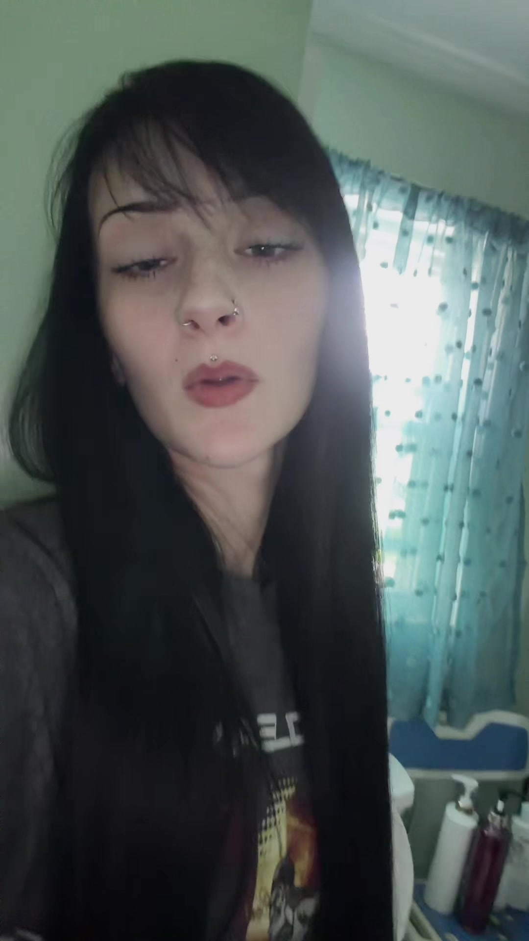 @𝔩𝔦𝔳