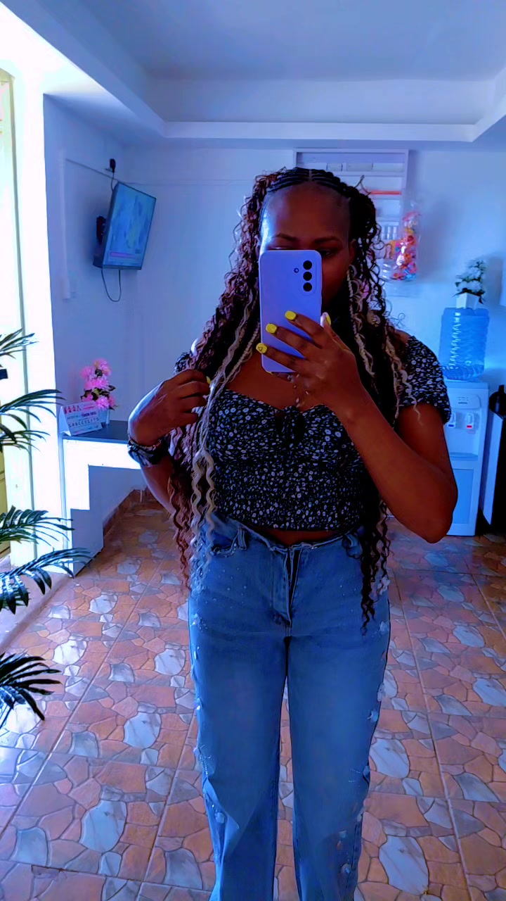 @Maryzippy the hairdresser 😍