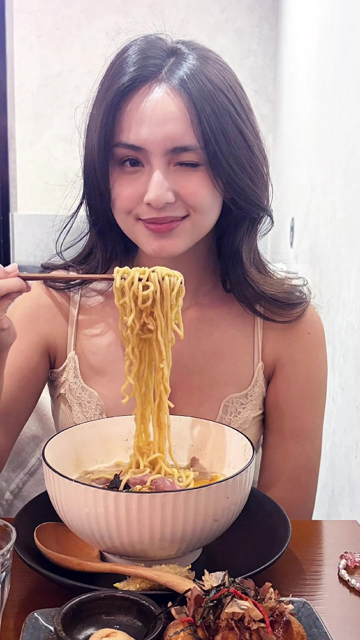 @elsyaaa