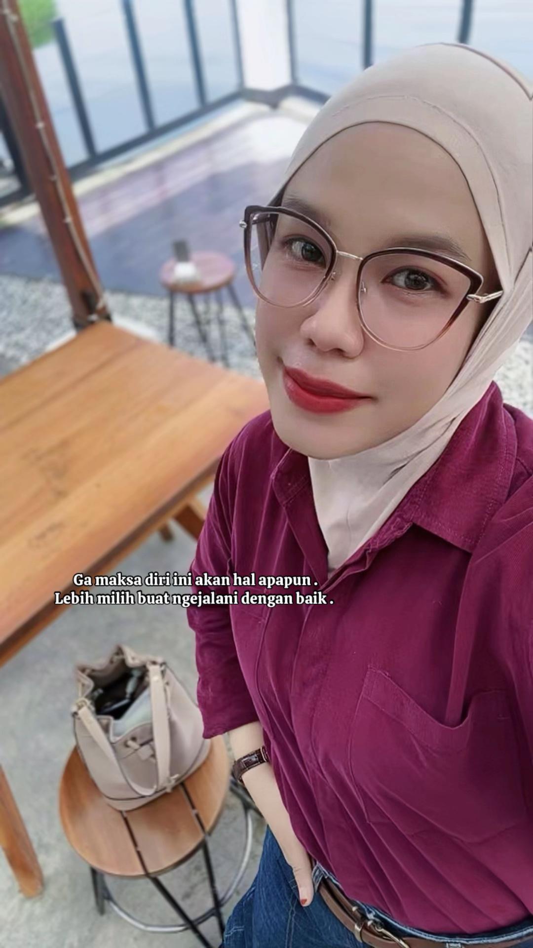@LolitaKhan