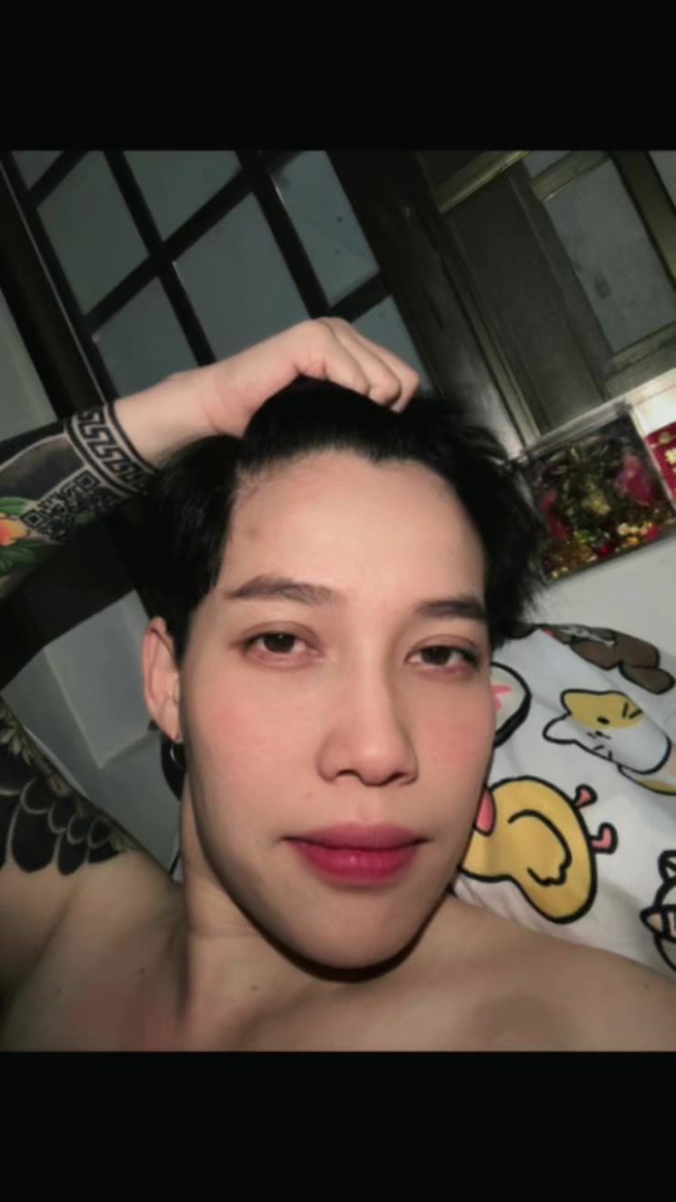 @Lay