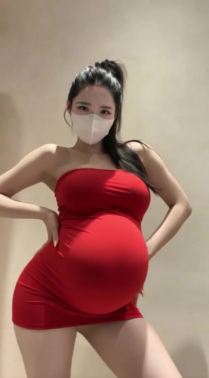 @Pregnant _adeline