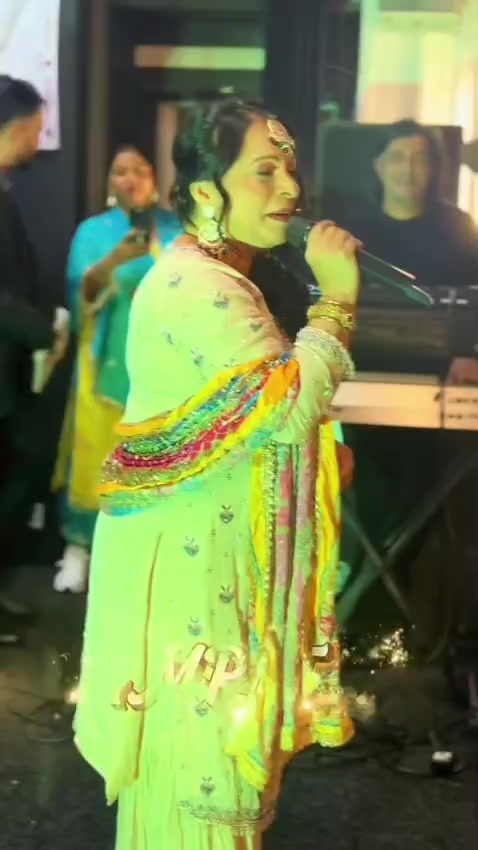 @Amrita_Virk