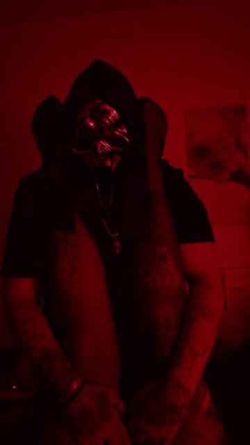 @{~Mrs_GhostFace~}