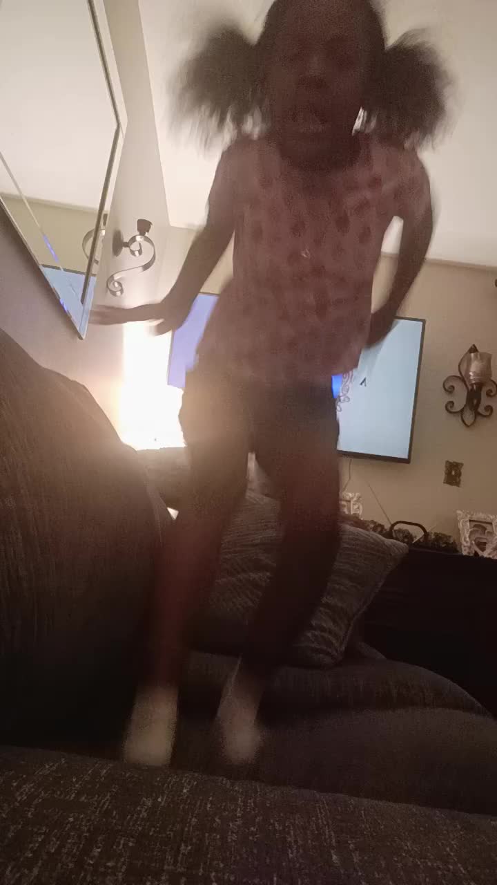 @Miaqueen#