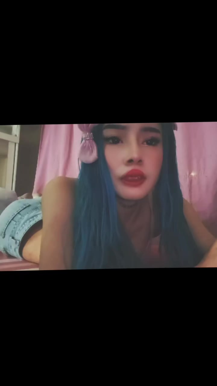 @🐬🐬
