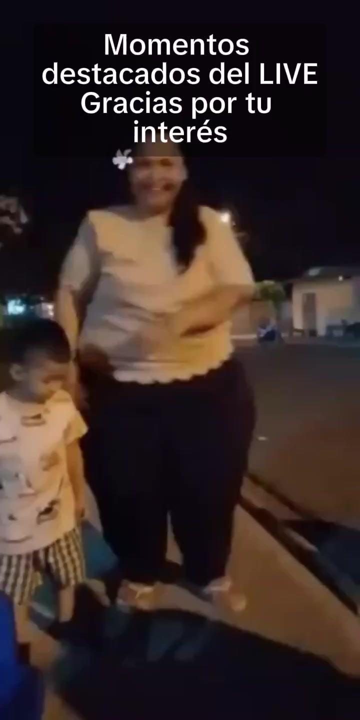 @Claudia Ayala