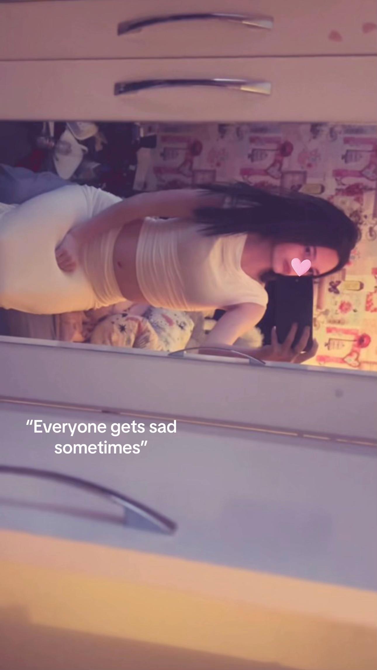 @maisie x