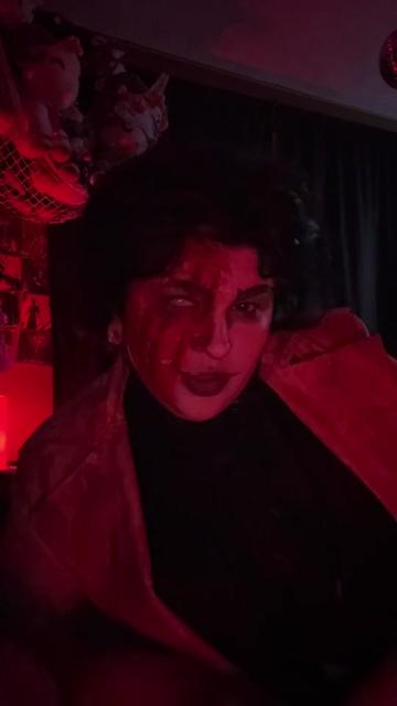@🦇𝓒𝓱𝓮𝓻𝓻𝔂🦇