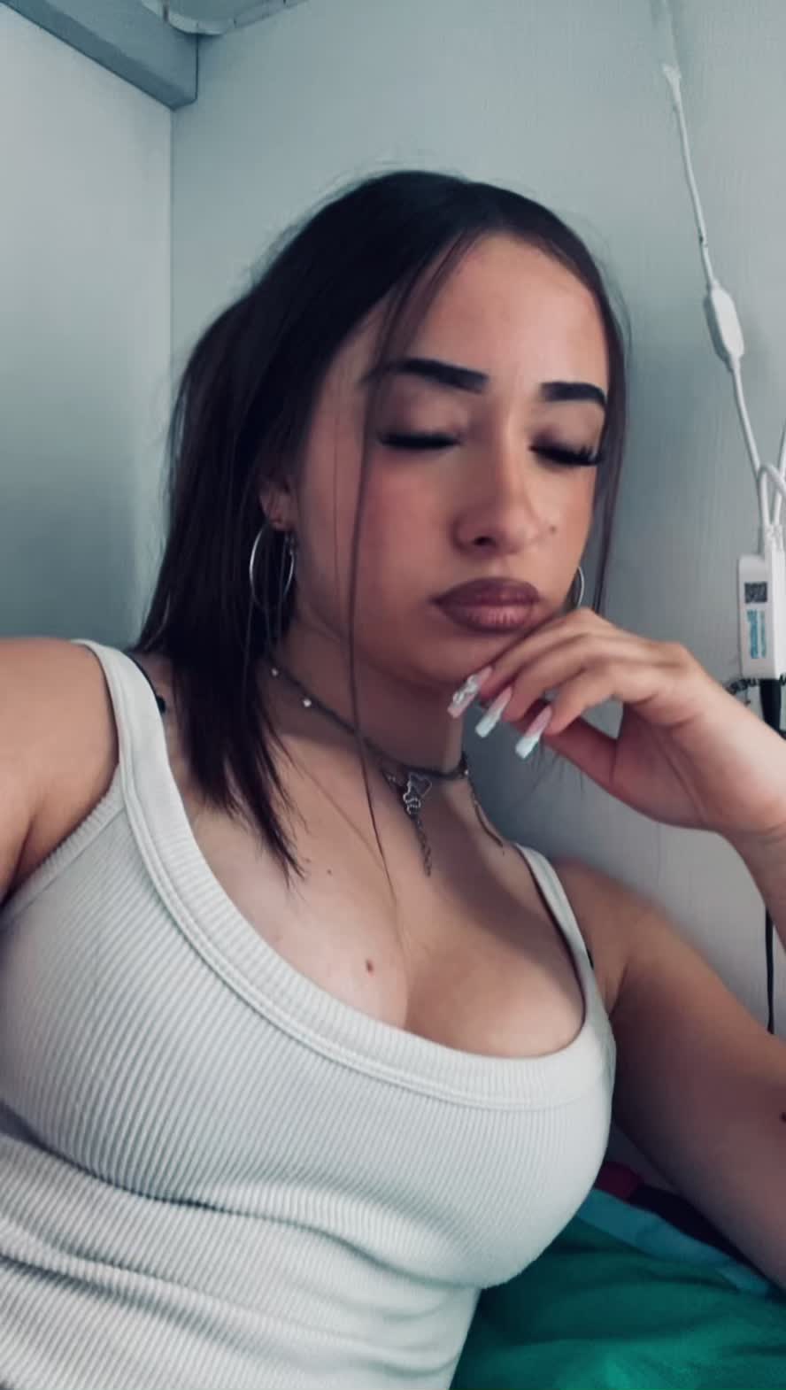 @_.eelena__