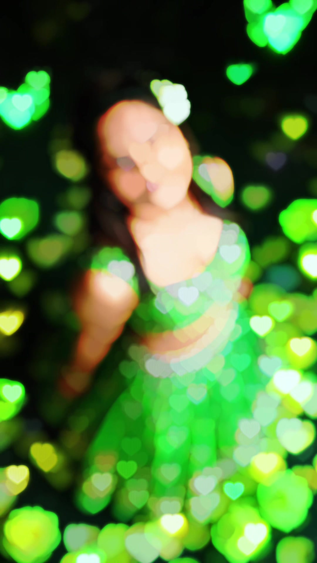 @Malini🖤💚✨🌻