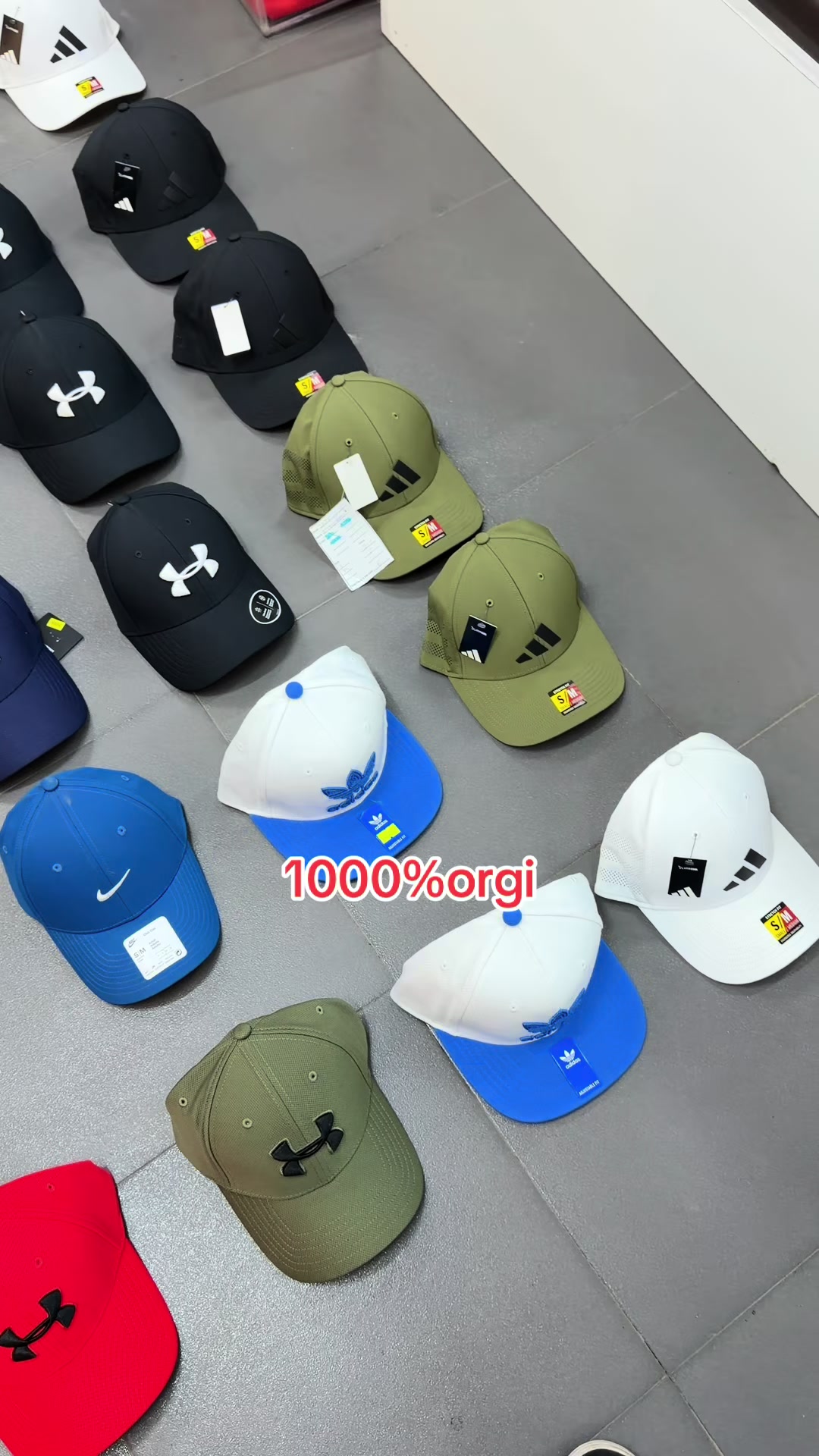 @Jungle clothing store