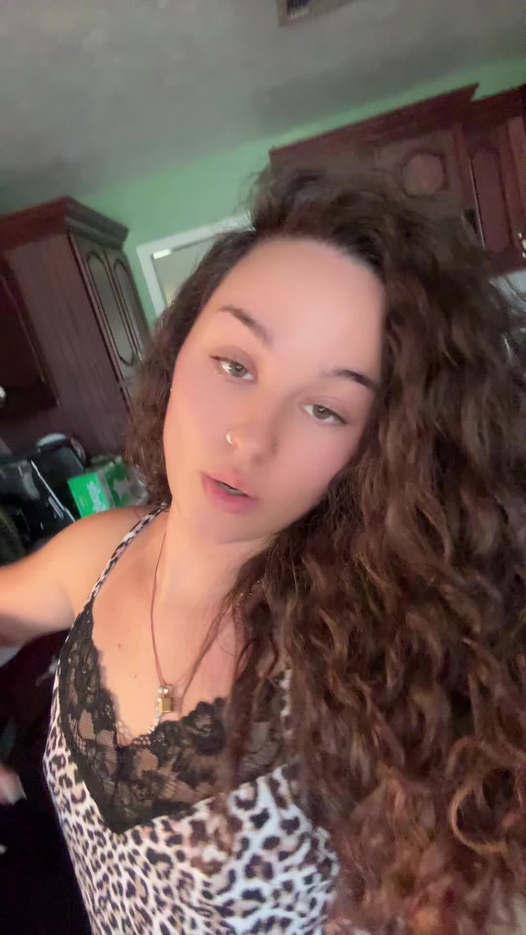 @𝐜𝐨𝐮𝐫𝐭𝐧𝐞𝐲 𝐦𝐚𝐫𝐢𝐞 🫧
