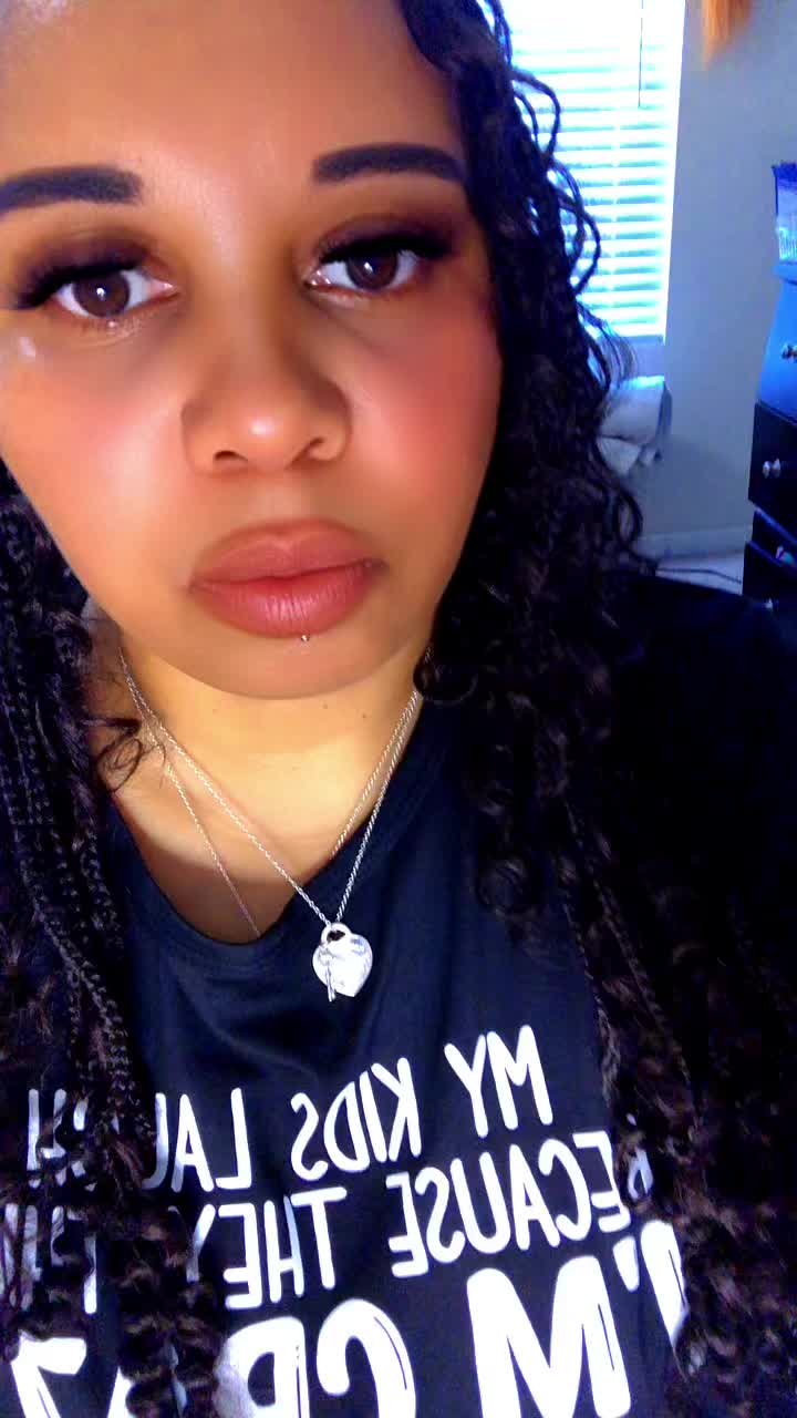 @Queen ♌️