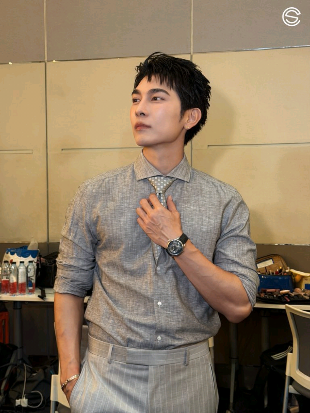@YS^^