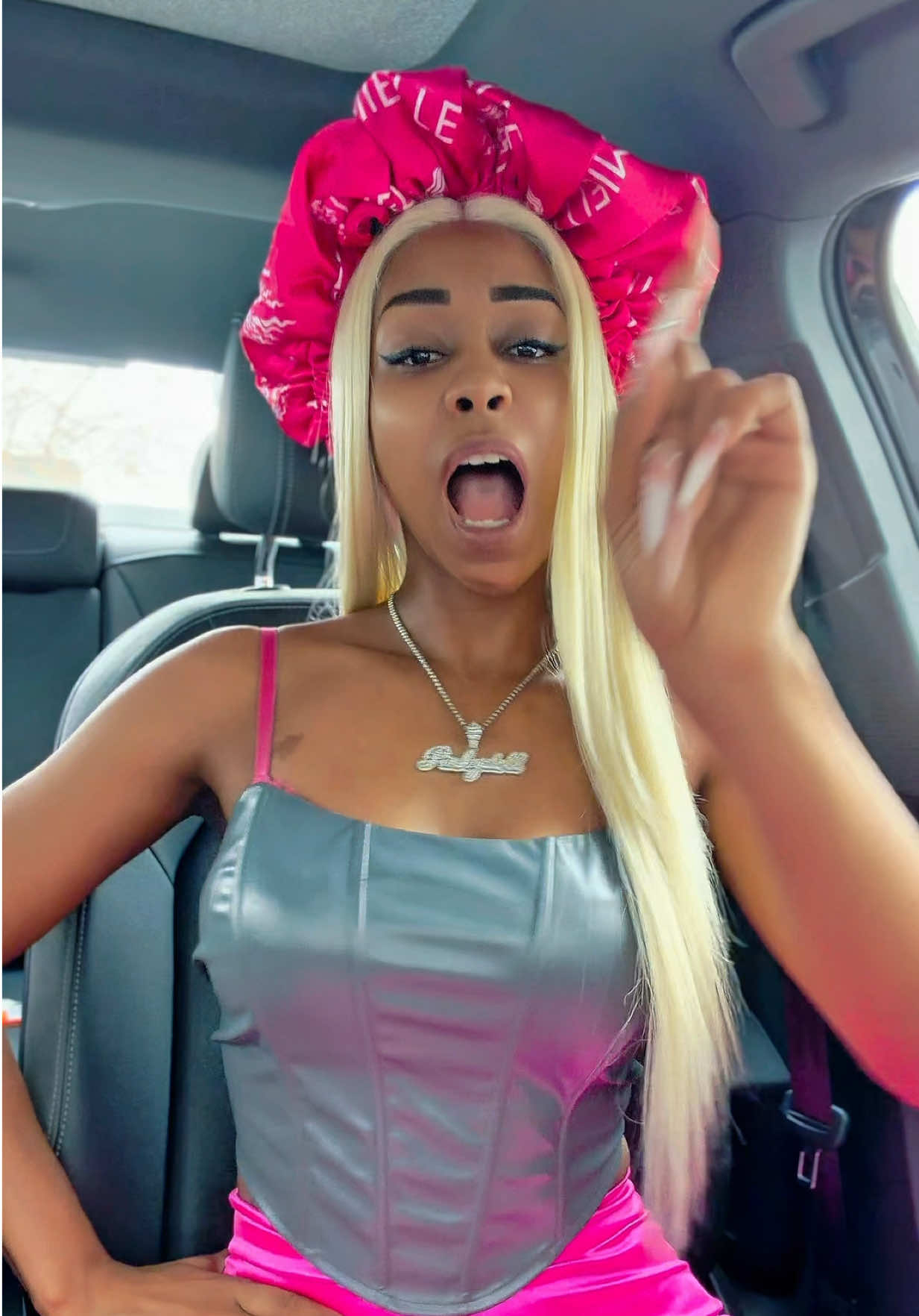 @Pinkydoll