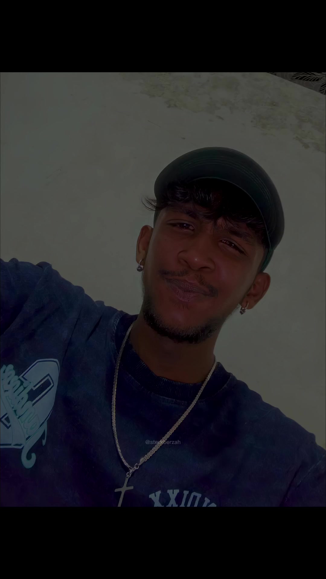 @R  🇱🇰