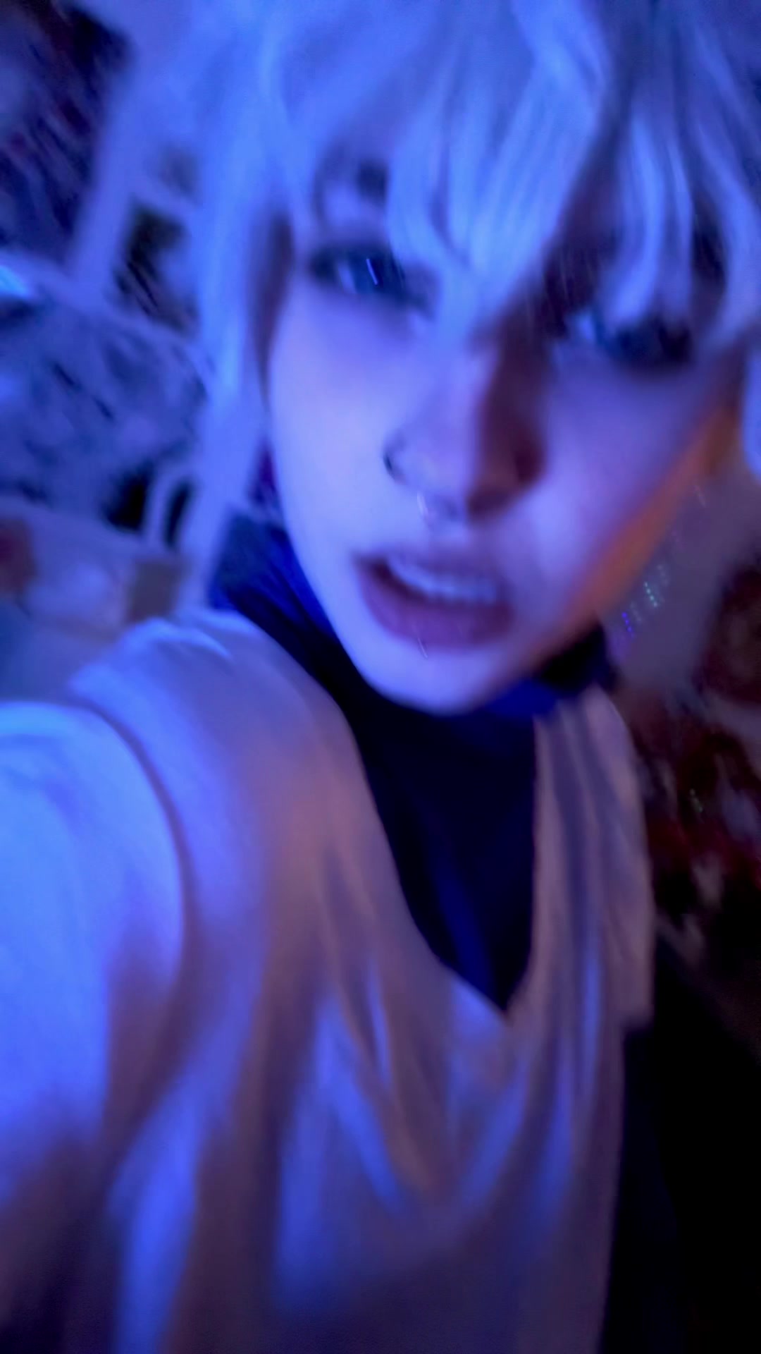 @<3