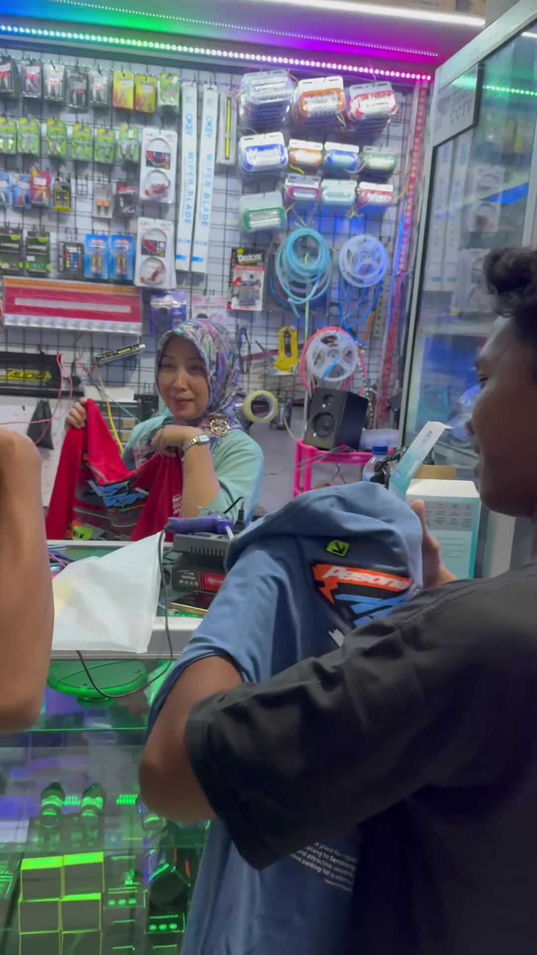 @Bunda Rini