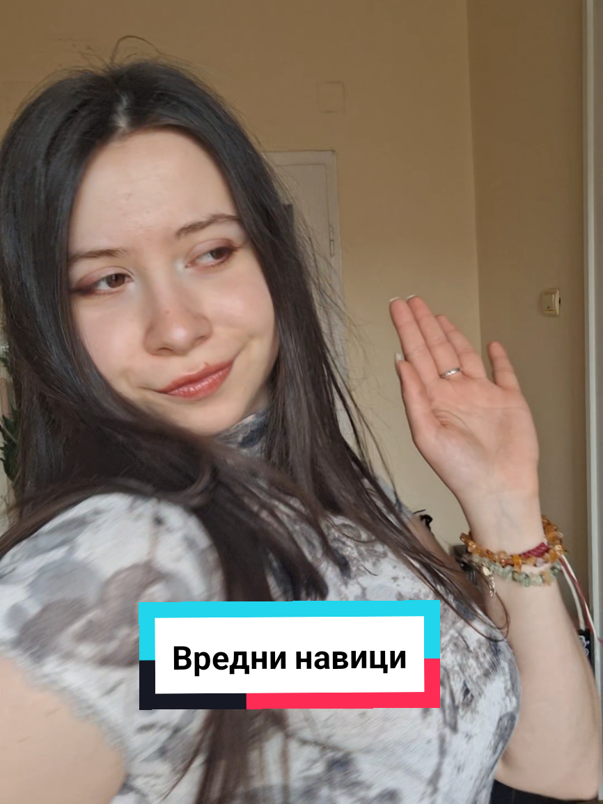 @Iva Lazarova | Author 📚