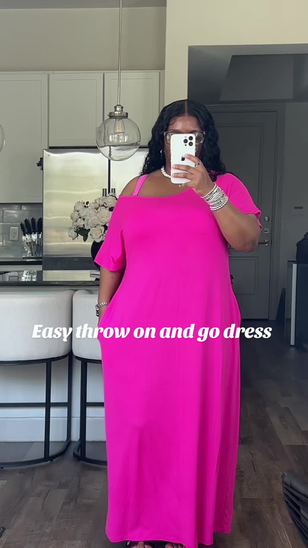 @shellybombshell