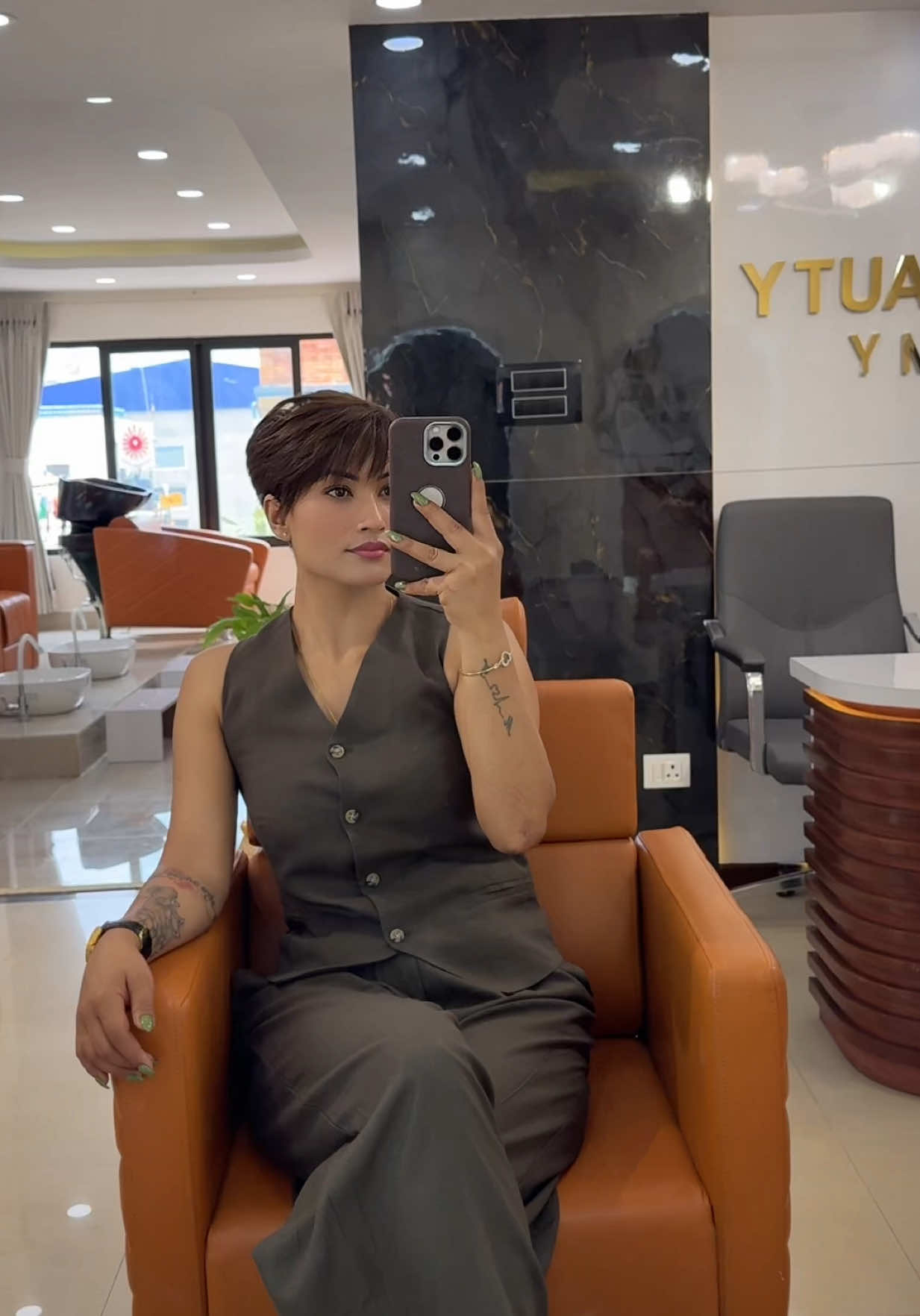 @𝒎𝒂𝑛𝒃𝒊👸