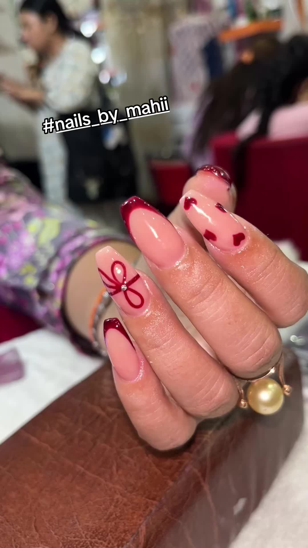 @Mahii🕊️
