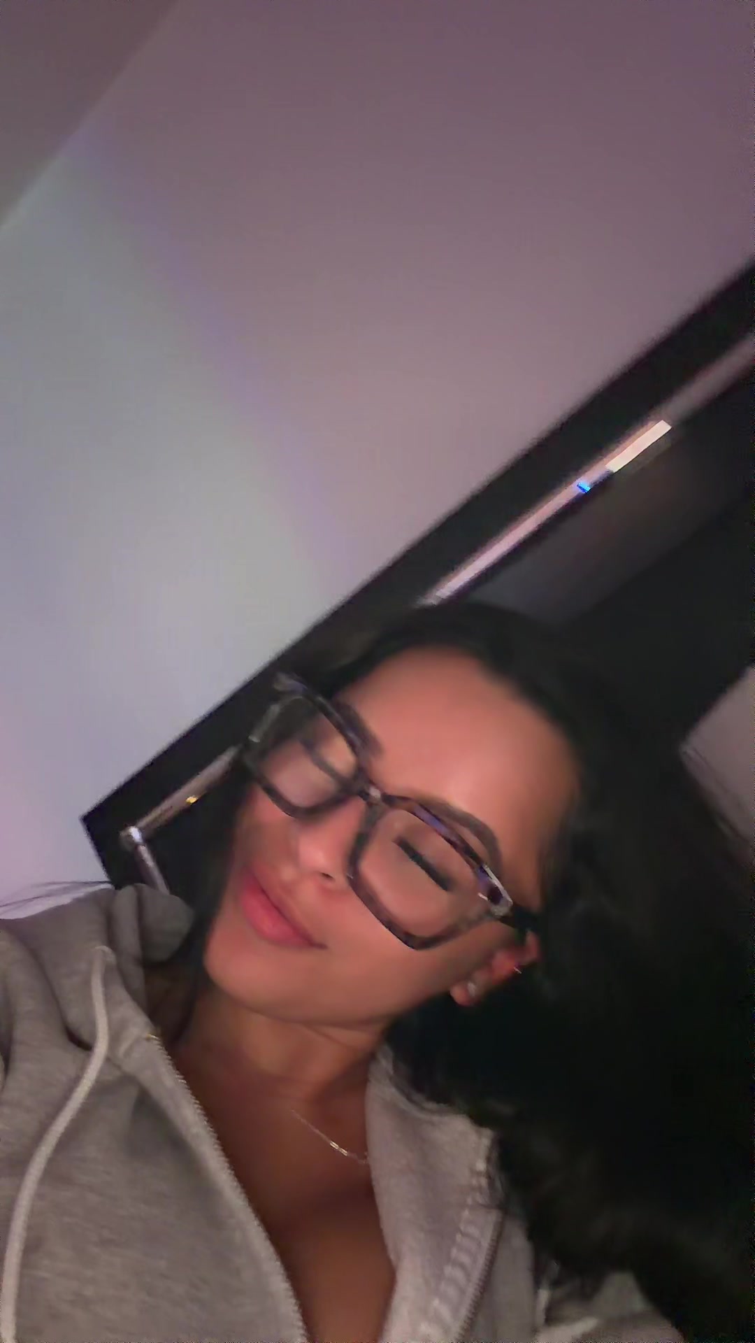 @E 🦋