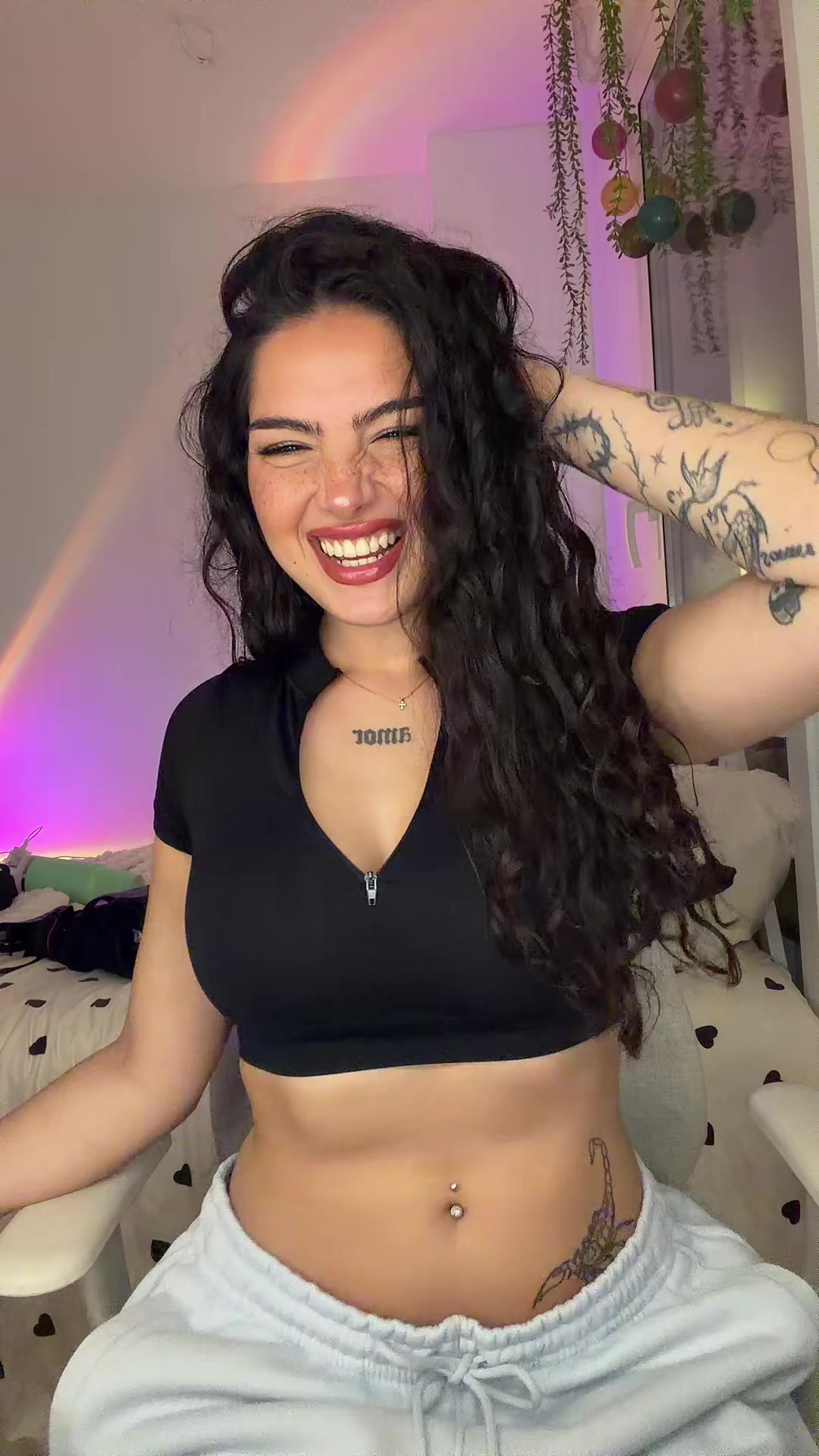 @Elenaalexis17